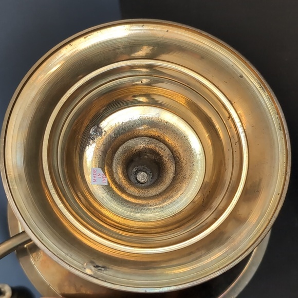 Vintage Brass Chamberstick Taper Candle Holder. - Picture 7 of 10